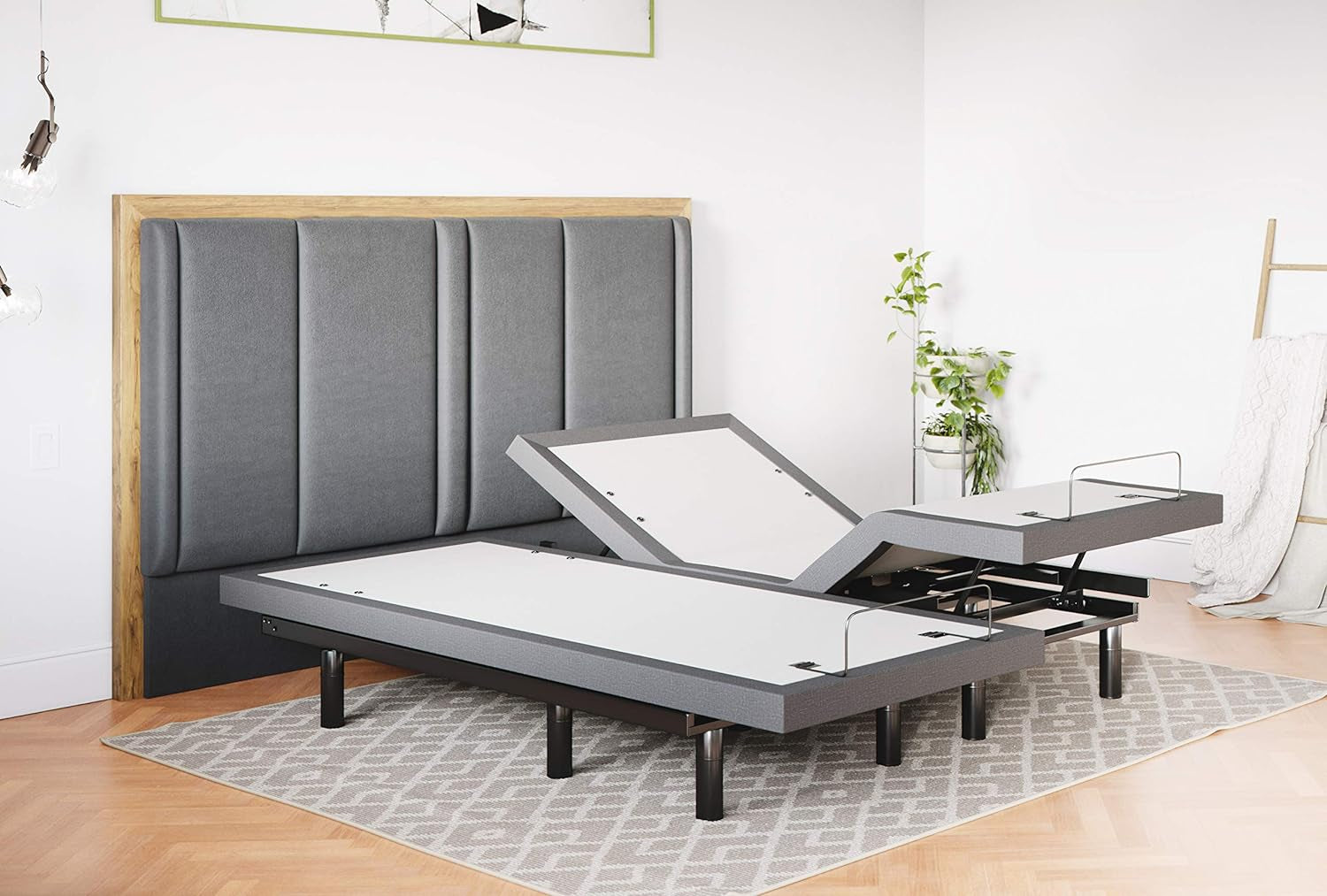 Split King Adjustable Bed Base with Quick Assembly, Head and Foot Articulation, USB Charging Ports, Zero Gravity Feature, Dual Massage Functionality, Wireless Control, Classic Design