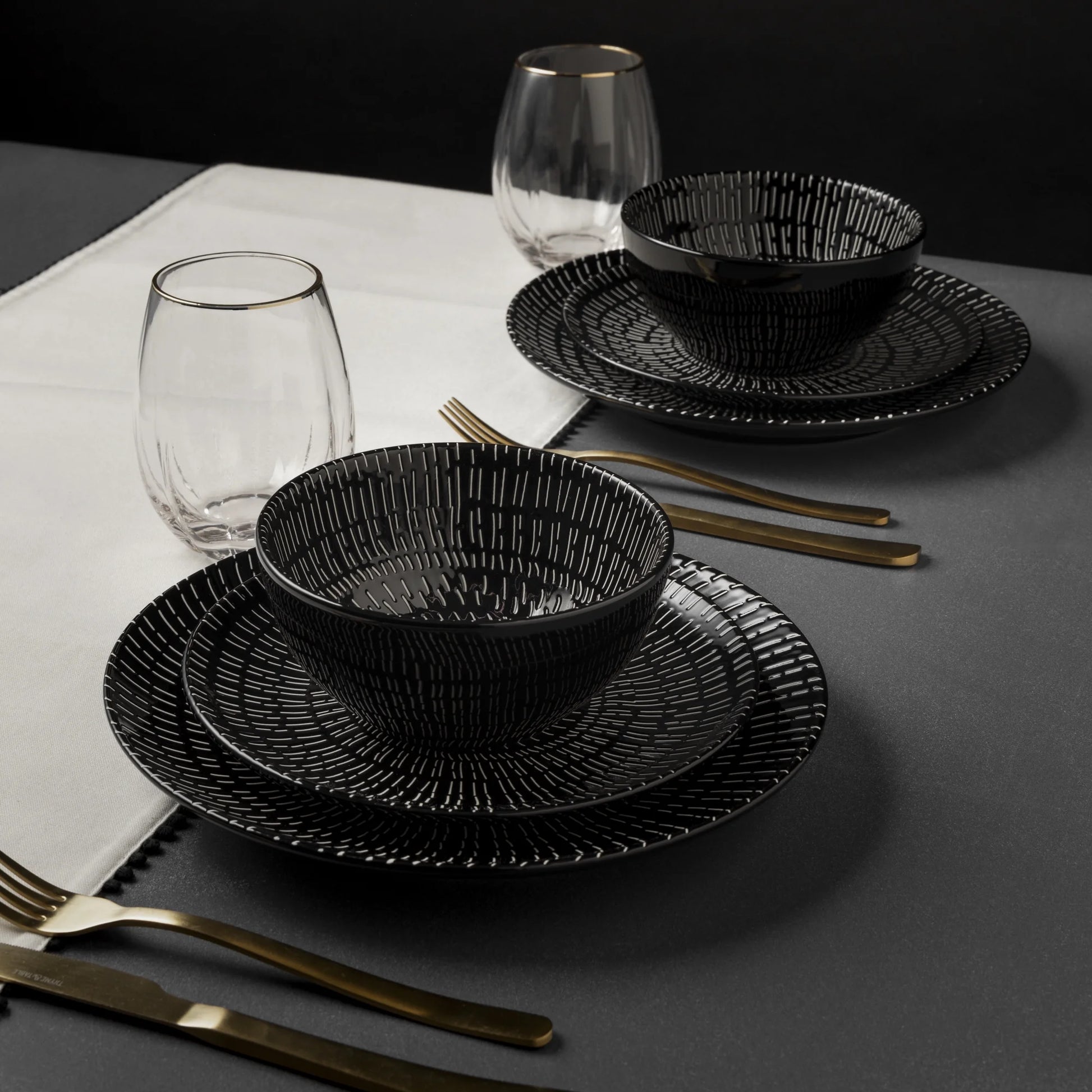 Maddox 12-Piece Stoneware Dinnerware Set